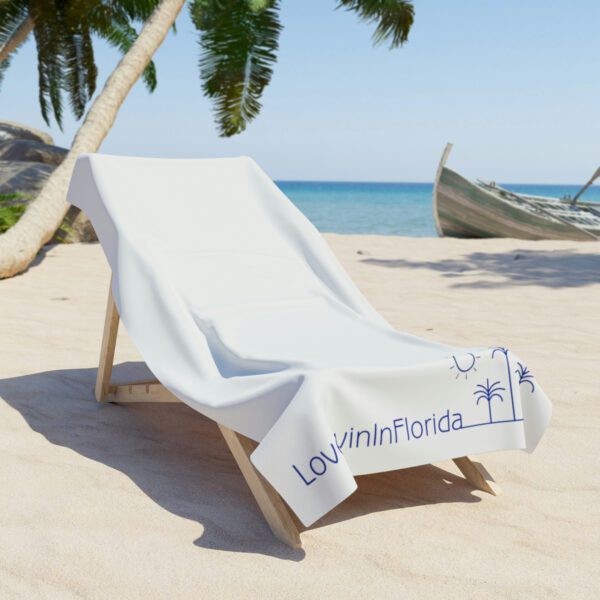 Love Livin In Florida vibrant and super soft beach towel. One-sided print, polyester facing with cotton loop backing for extra lush absorbency.